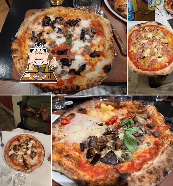 Scegli una pizza a Tortuga Pizza & Fish Ristorante Pizzeria
