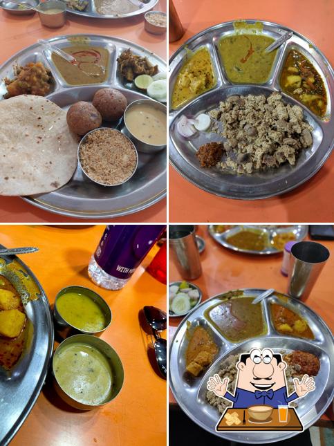 Meals at Santosh Bhojnalaya