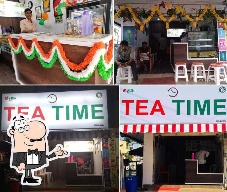The interior of Tea Charge