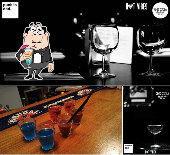 Prenditi un drink dal menu