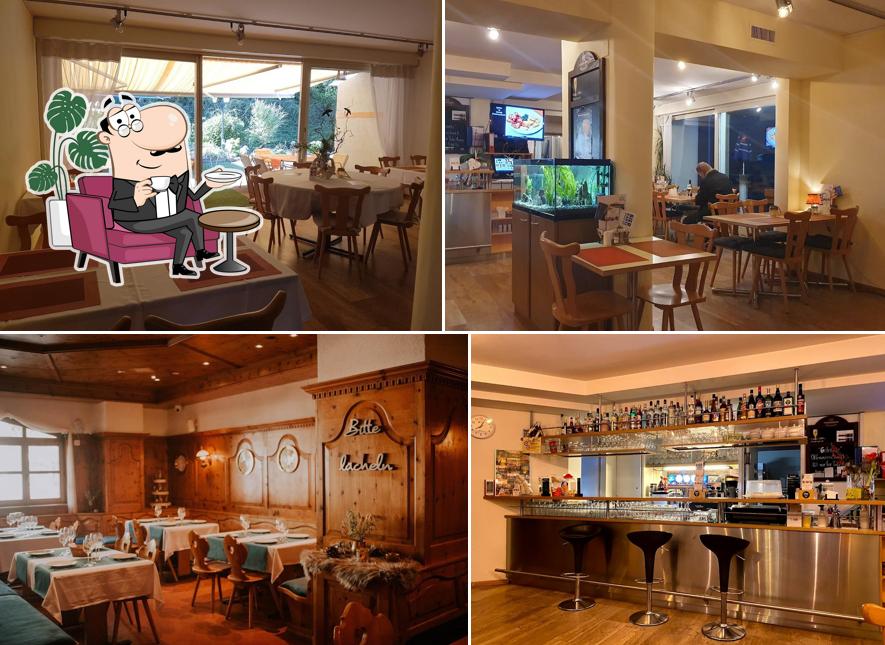 Siediti a un tavolo di Restaurant Alexander