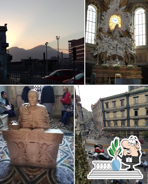 Goditi la vista dall'area esterna di Il Caffé di Napoli