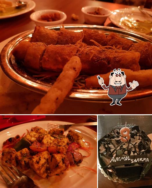 Food at YAARA DA CHASKA