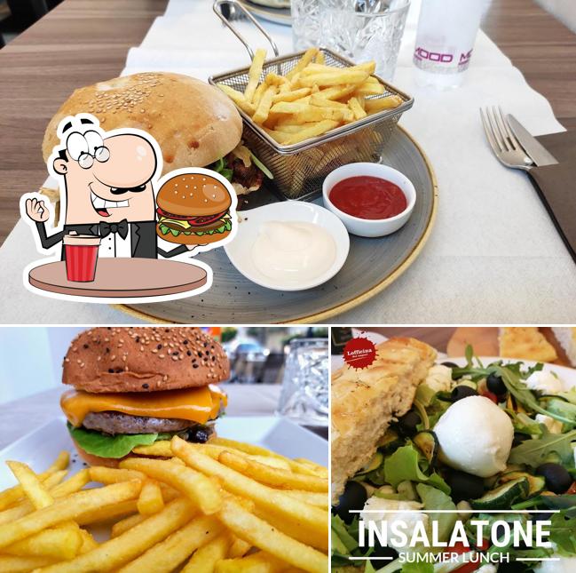 Ordina un hamburger a L'officina dei sapori