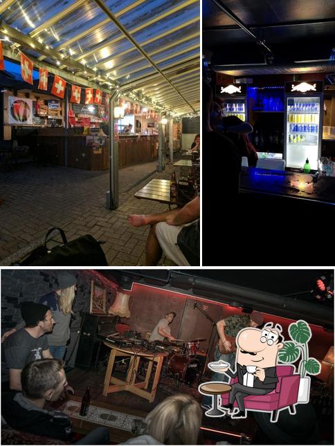 Gli interni di Balmers Bar & Club