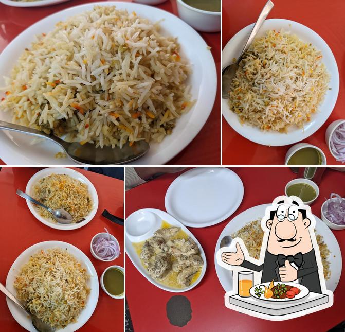 Food at Shahi Dastarkhwan (HALAL)