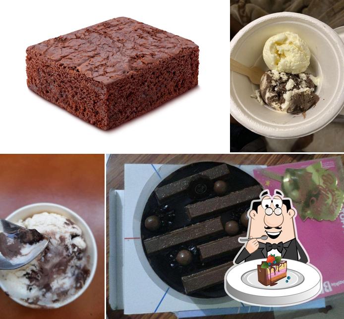 Chocolate cake at Baskin Robbins - Ice Cream Desserts