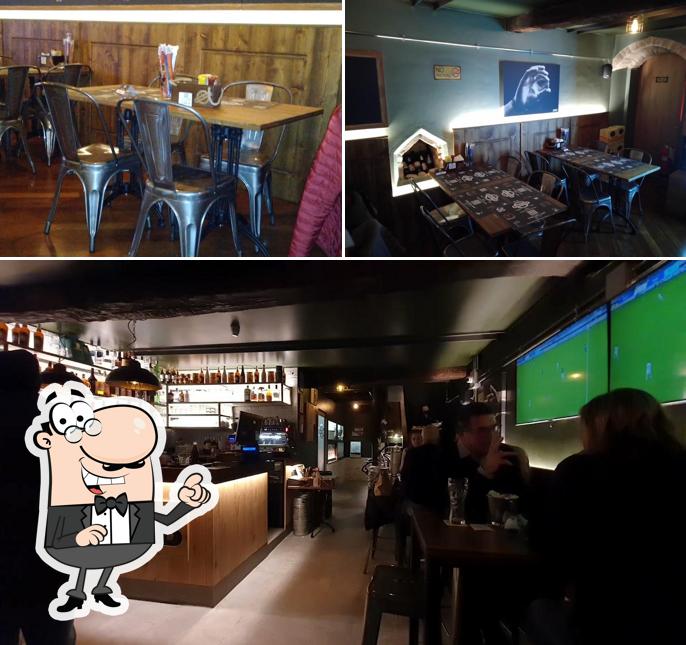 Dai un'occhiata agli interni di King Pub