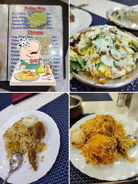 Biryani at Moghal Royal Pakwan