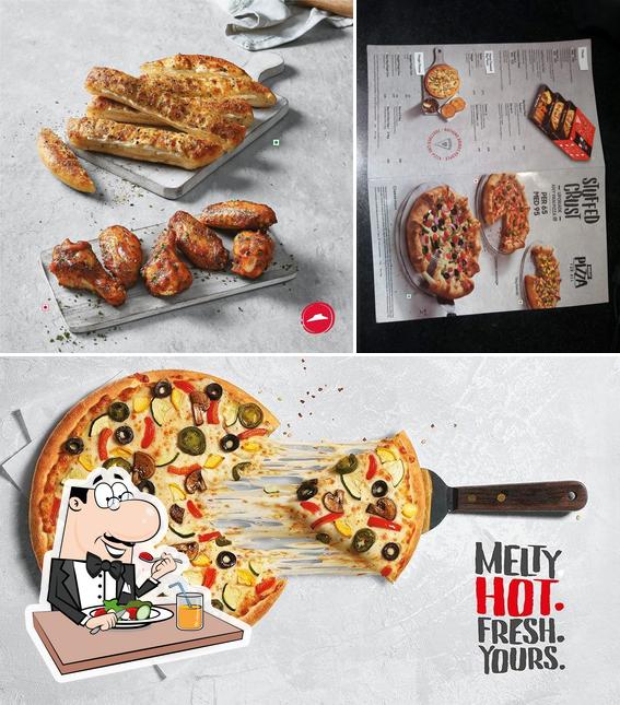 Food at Pizza Hut VVIP Mall, Ghaziabad