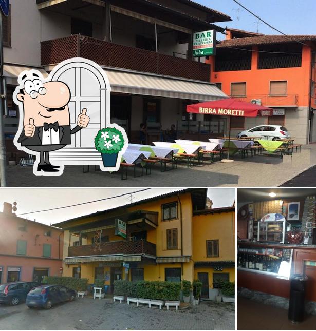 Questa è la foto che raffigura la esterno e vino di Ristorante Pizzeria Arcene di Intra Giuseppe & C. Snc