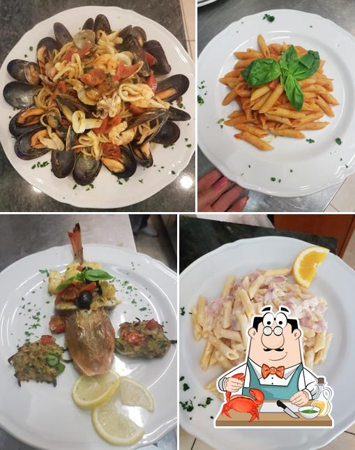 I clienti di Ristorante Pizzeria Cicciobello possono gustare vari piatti di mare