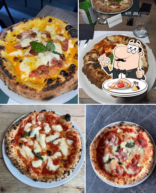 Ordina tra le svariate varianti di pizza