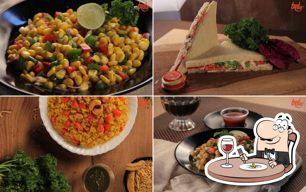 Food at Fudroo Foods