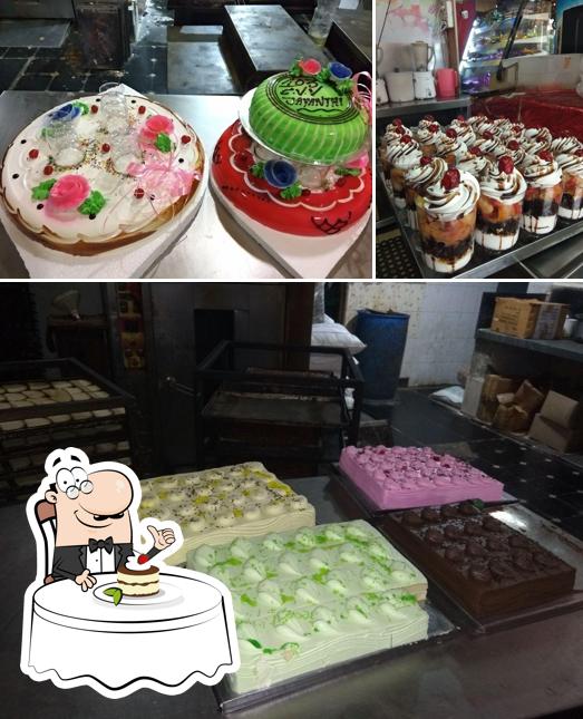 Deluxe Oven Fresh Bakery & Sweets