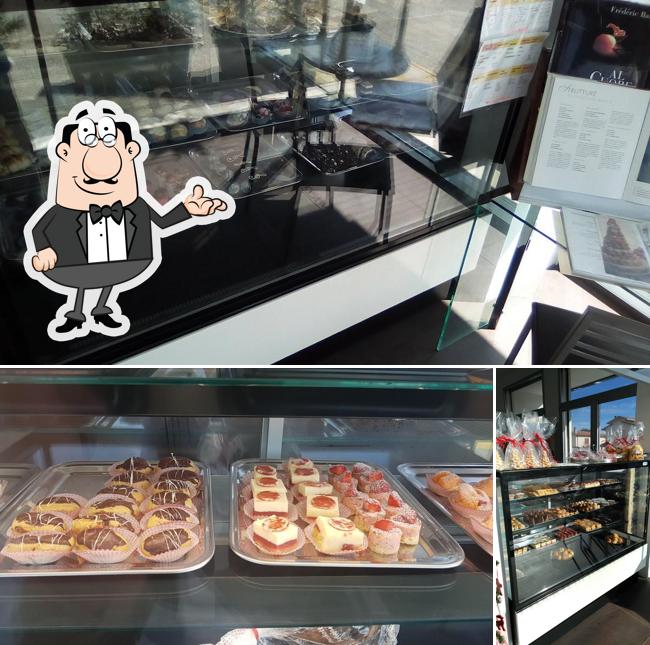 La interni e cibo del ristorante