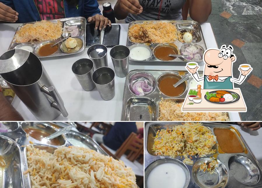 Biryani at TAMILNADU HOTEL (TIRUNELVELI)