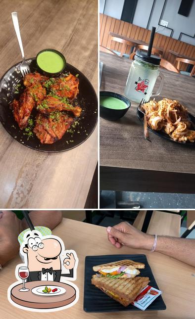 Food at hwealth cafe