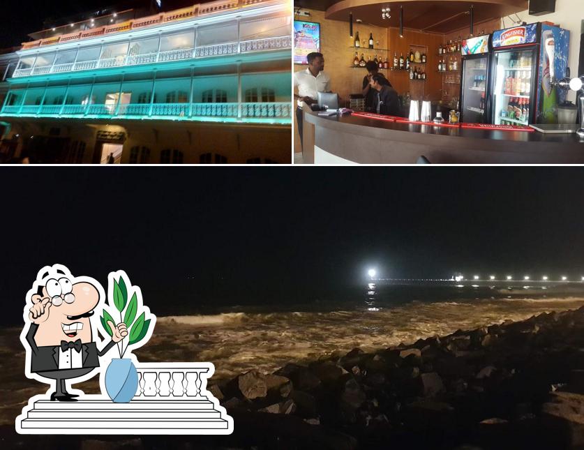 Among different things one can find exterior and bar counter at L'Aqua