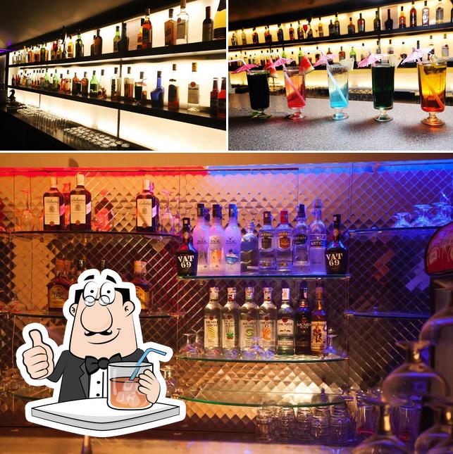Bar Cloud9 & Lounge