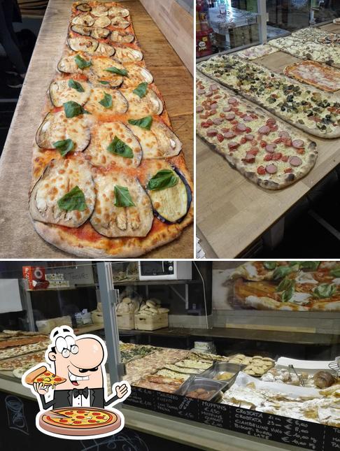 Ordina una pizza a Due Al Forno- Bakery Cafè -