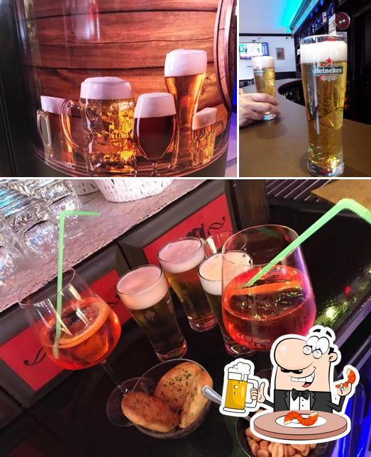 Puoi goderti un rinfrescante bicchiere di birra chiara o scura