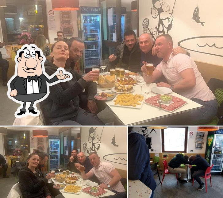 Dai un'occhiata agli interni di The Silly Monkey
