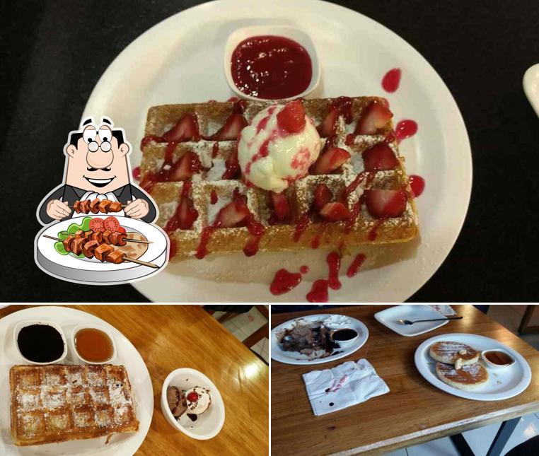 Food at Waffle House