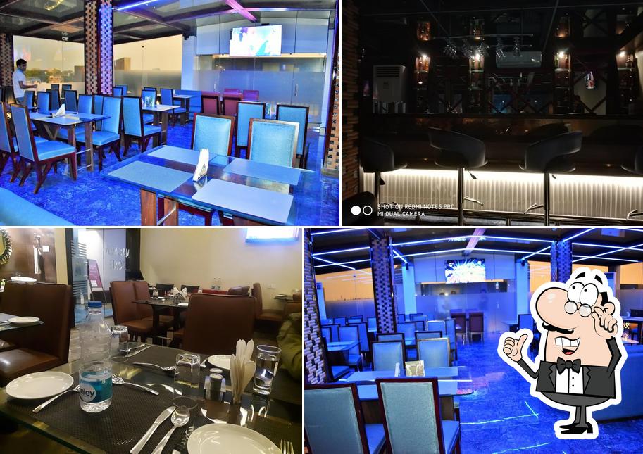 Cocktails & Dreams - Restro Bar