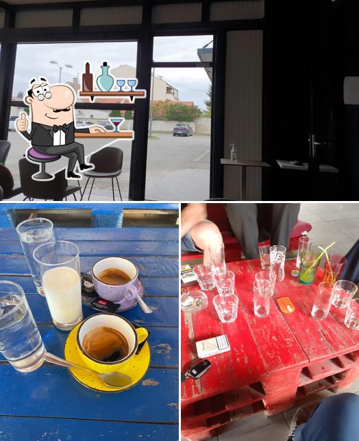 Guarda la foto che raffigura la interni e bevanda di Caffe bar Marija