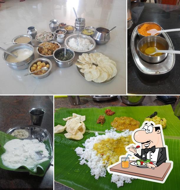 Meals at SALEM RAVICHANDRAN HOTEL
