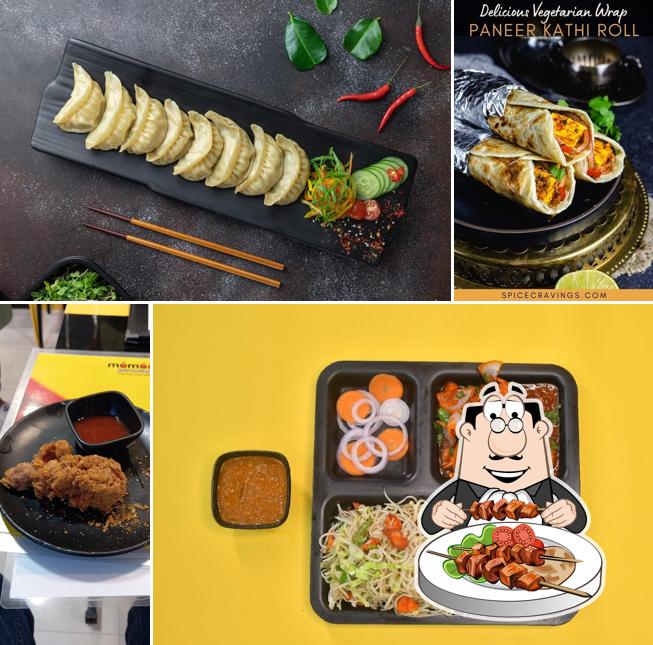 Food at MOMOMIA