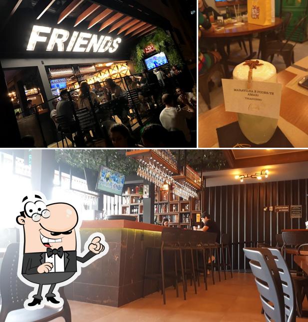 Veja imagens do interior do Friends Bar'n Kitchen