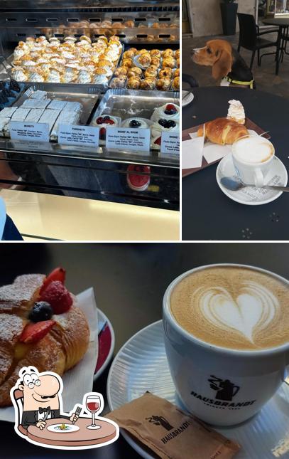 Platti al Pasticceria Bar Riviera