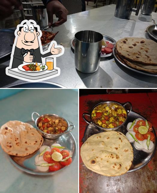 Meals at Paras Restaurent