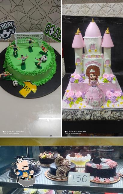 Meals at CAKE LOVERS