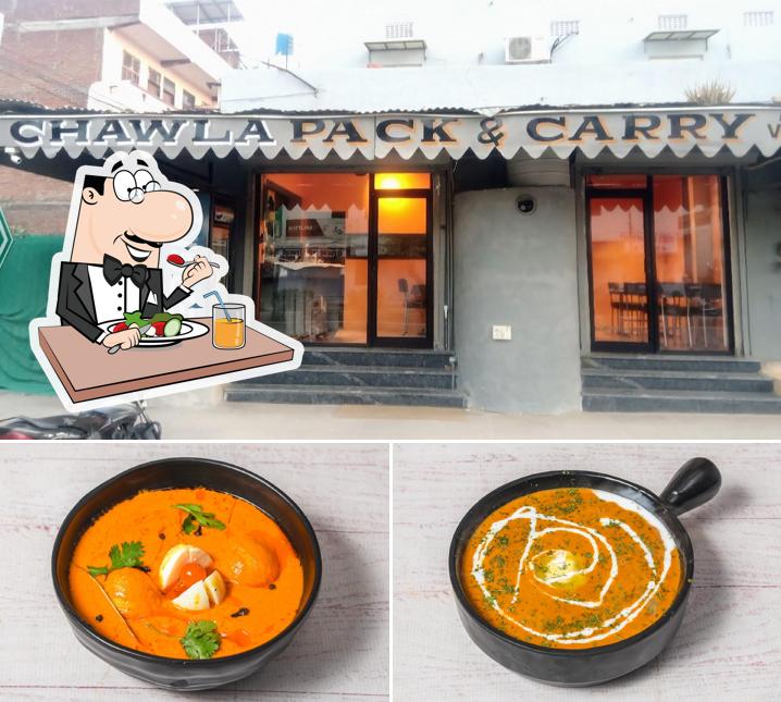 The photo of CHAWLA PACK & CARRY’s food and exterior