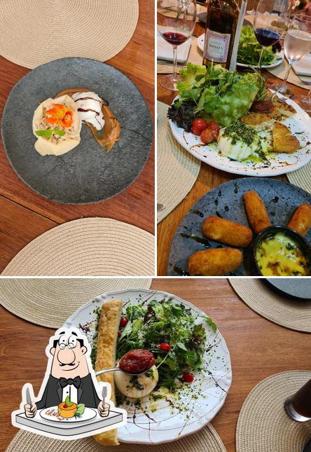 Platos en Rodes Bar & Restaurante