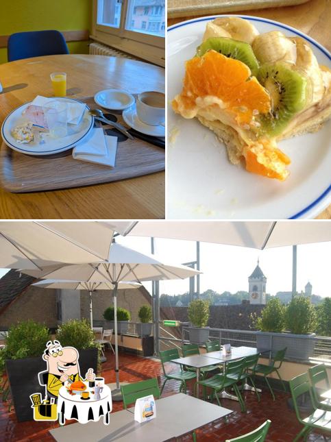 Tra le varie cose da Manora Restaurant Schaffhausen si possono trovare la cibo e interni