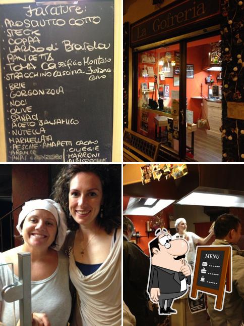 Leggi il menu sulla lavagna