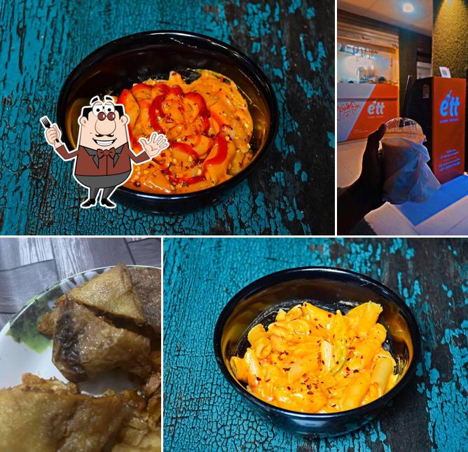Food at Youth On Cafe