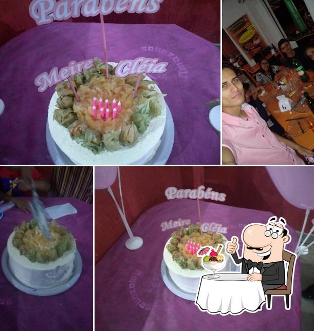 Pizzaria via amazonas do bairro de lourdes serve uma variedade de sobremesas