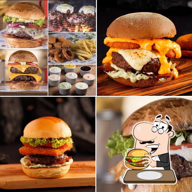 Peça um dos hambúrgueres servidos no Bacons Burger - Hamburgueria em Inhumas