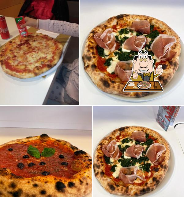 A Paprika Snc Di Tartaglione Antonio & C., puoi goderti una bella pizza
