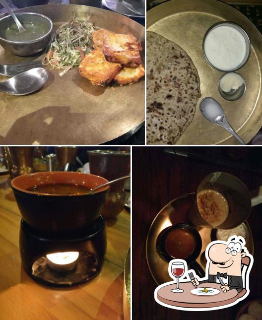 Food at Jassi De Parathe