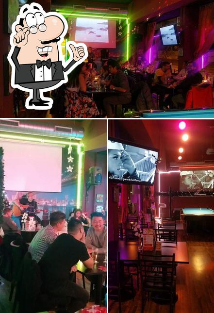 Dai un'occhiata agli interni di 4 You Karaoke & Sports Bar & Thai Kitchen