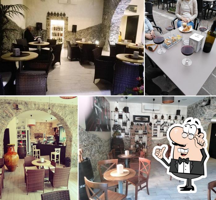 Gli interni di Bar Branca