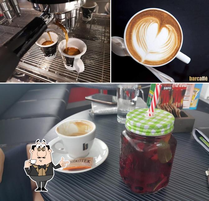 Goditi un drink a Scafe Šmarje