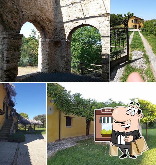 Goditi la vista dagli esterni di Agriturismo Il Gelso Nero