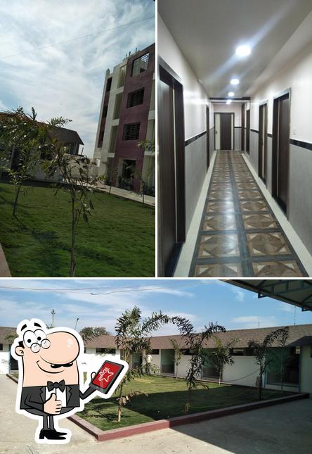 Hotel Sagar Bar & Lodging